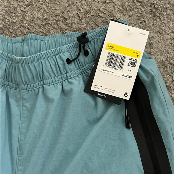 ✅$135 Msrp New Small Nike Tech Pants - Picture 3 of 5